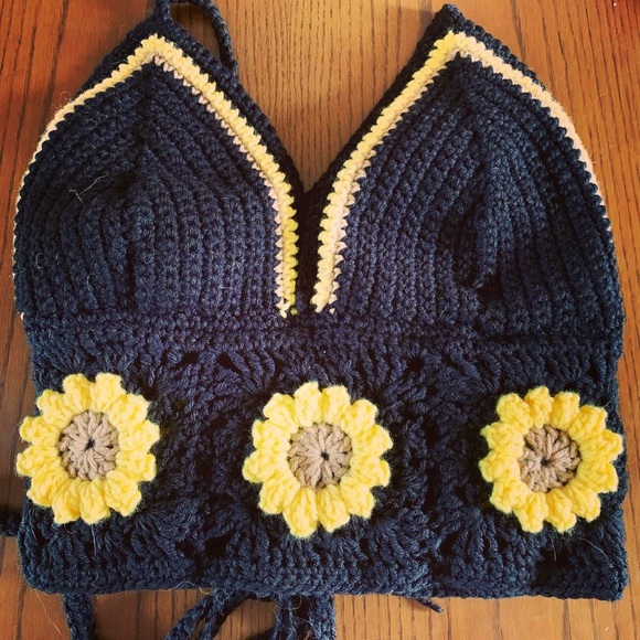 Hand crafted Sunflower Halter Top - Picture 3 of 4